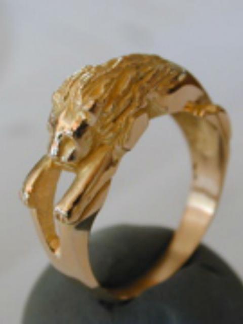 ​anello in oro giallo